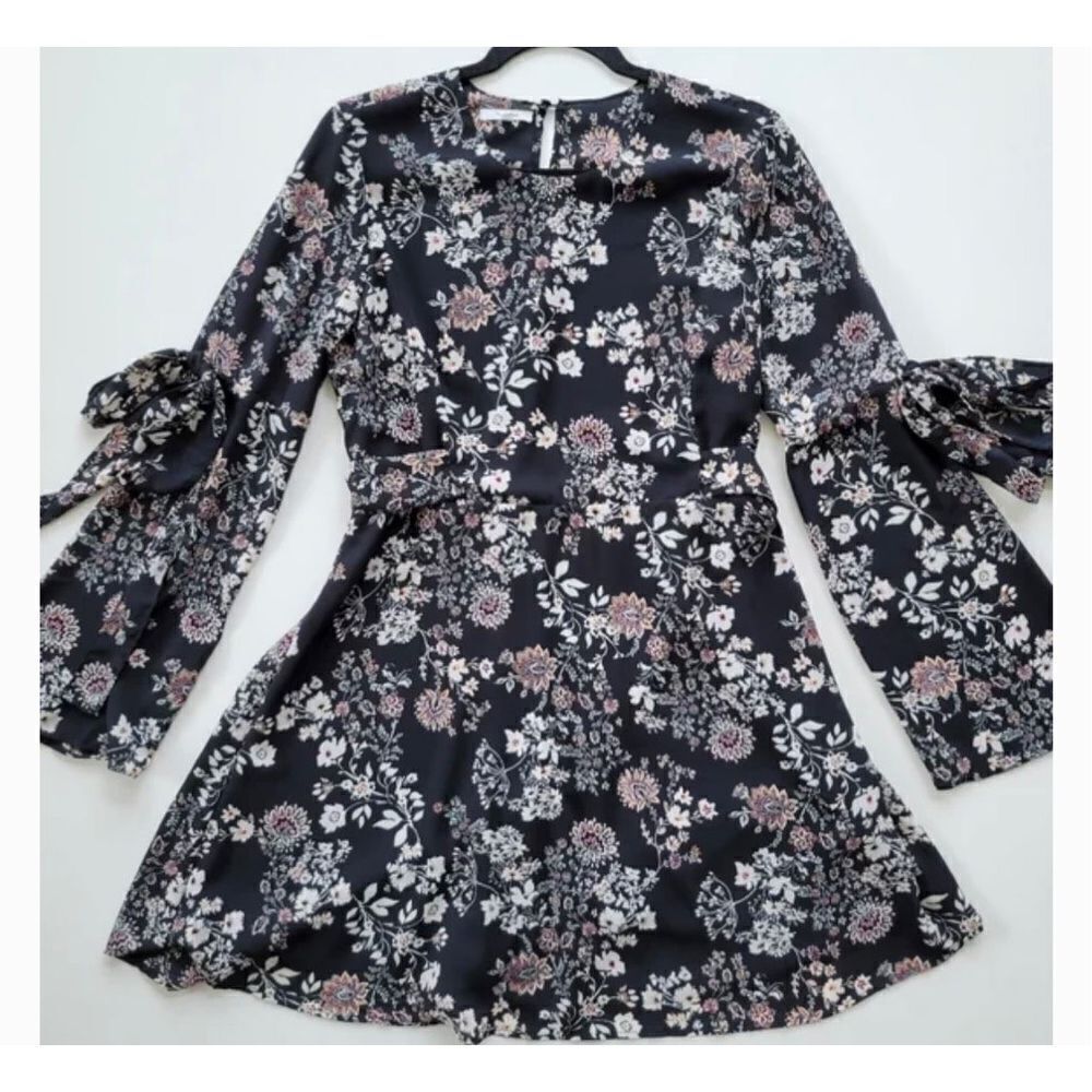 Maurices Floral Flowy Dress Long Bell Sleeve Mini